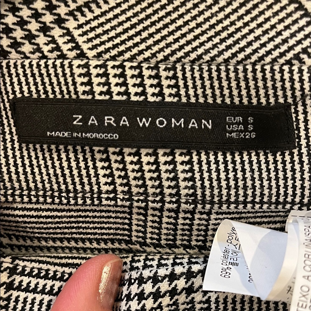 Zara Gray Checkered Midi Skirt - Picture 2 of 5